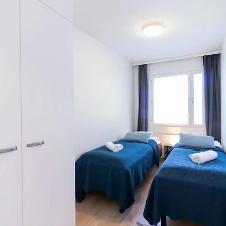 Spacious For 6 * إسبو